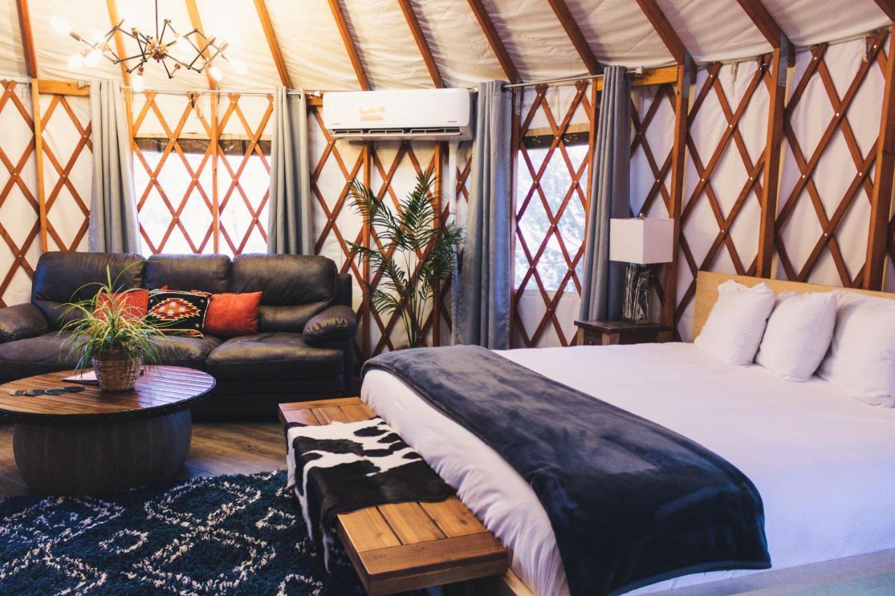 Escalante Yurts - Luxury Lodging Exterior photo