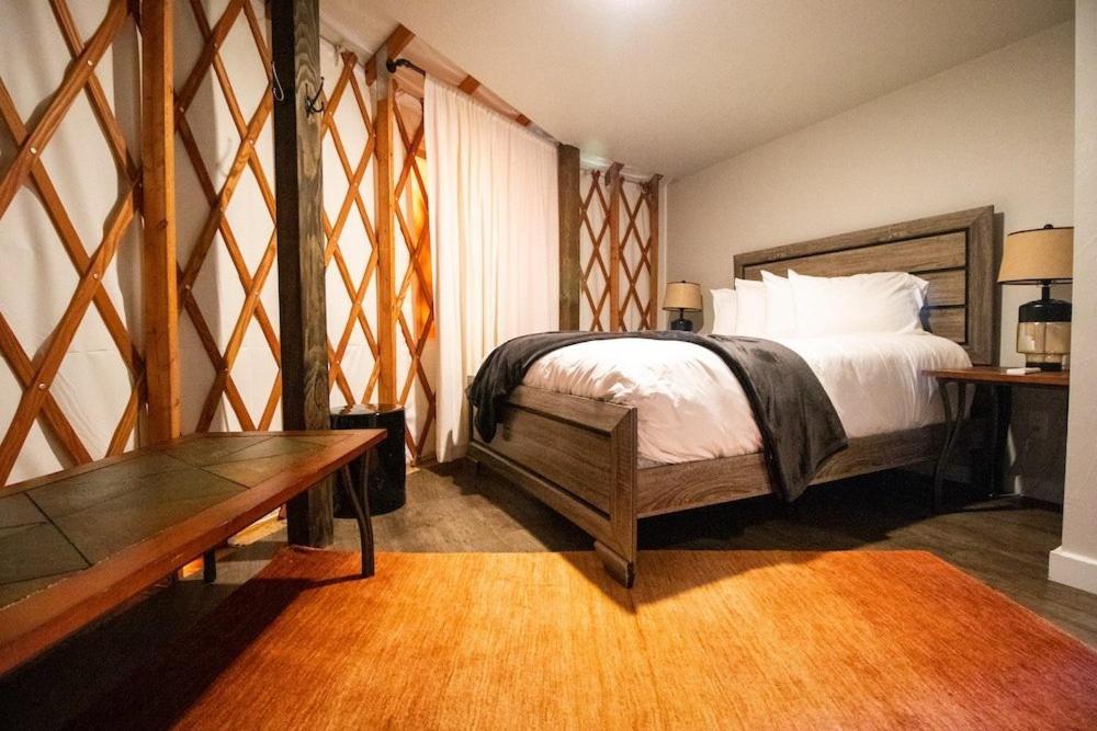 Escalante Yurts - Luxury Lodging Exterior photo