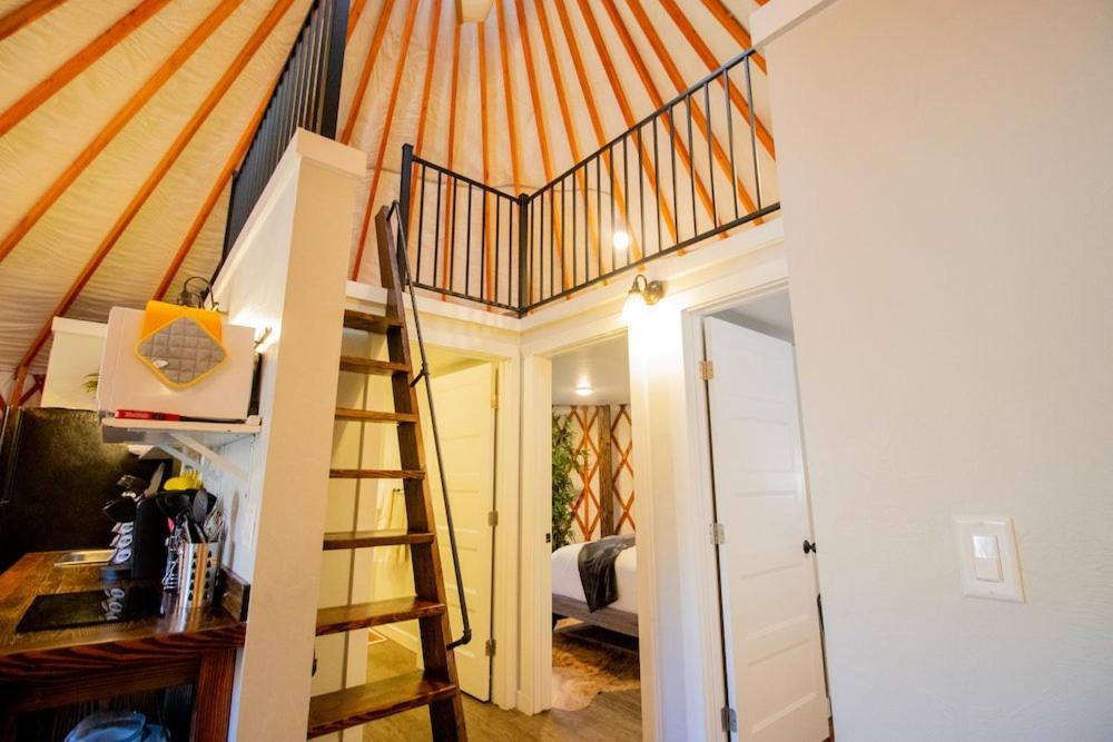 Escalante Yurts - Luxury Lodging Exterior photo